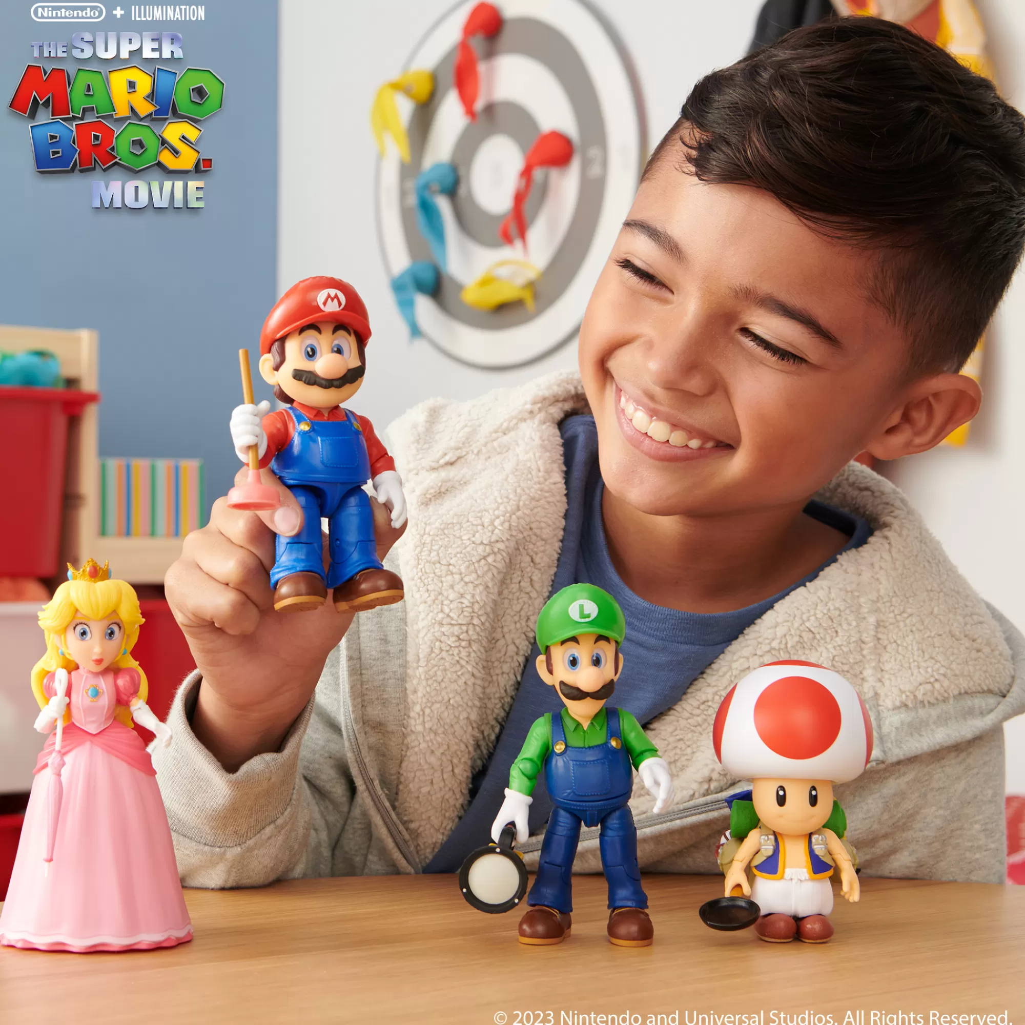 The Super Mario Bros. Movie Action Figures<5-Inch Luigi Figure With Flashlight Accessory