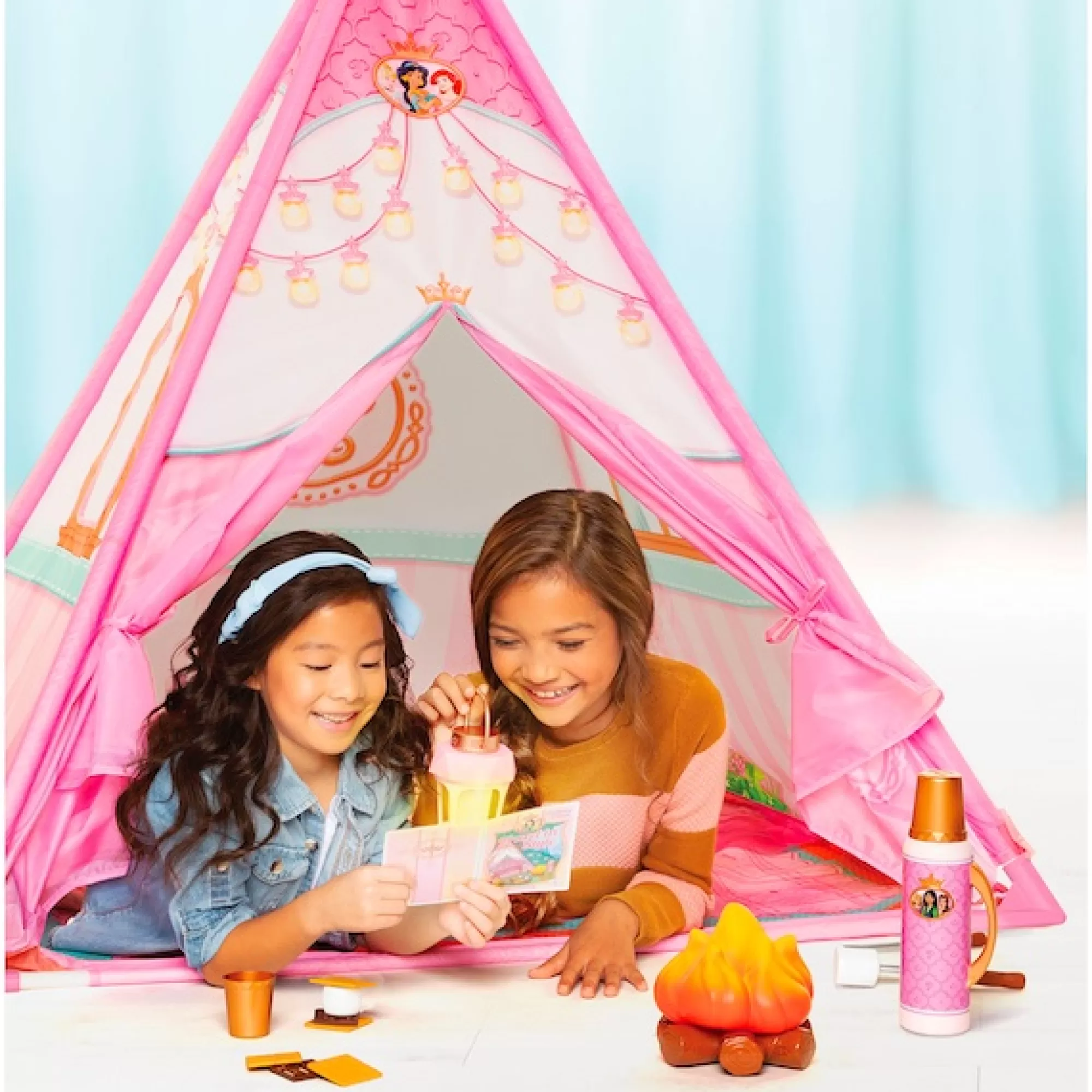 Disney Princess Style Collection Dress-Up & Role-Play<S'Mores In Style Glamping Tent